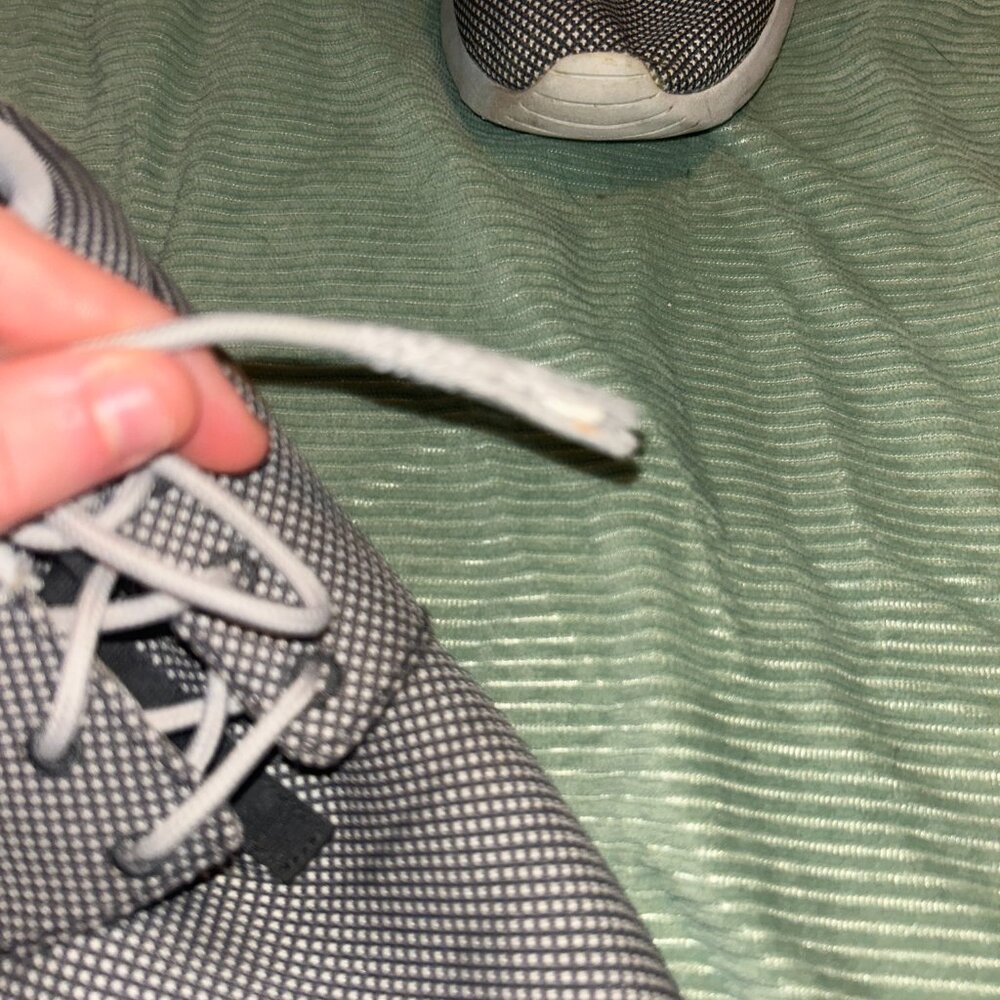Shoes - Picture 5 of 5